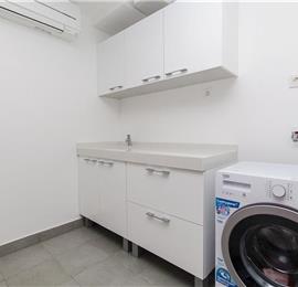 5 bedroom beachfront villa with heated pool near Omis, sleeps 9